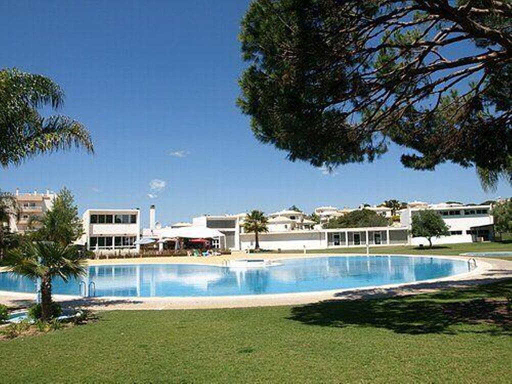 Sunny Apartment Al-Sakia, Quarteira, Vilamoura Bagian luar foto