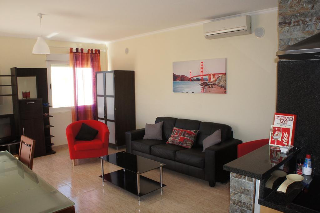 Sunny Apartment Al-Sakia, Quarteira, Vilamoura Bagian luar foto