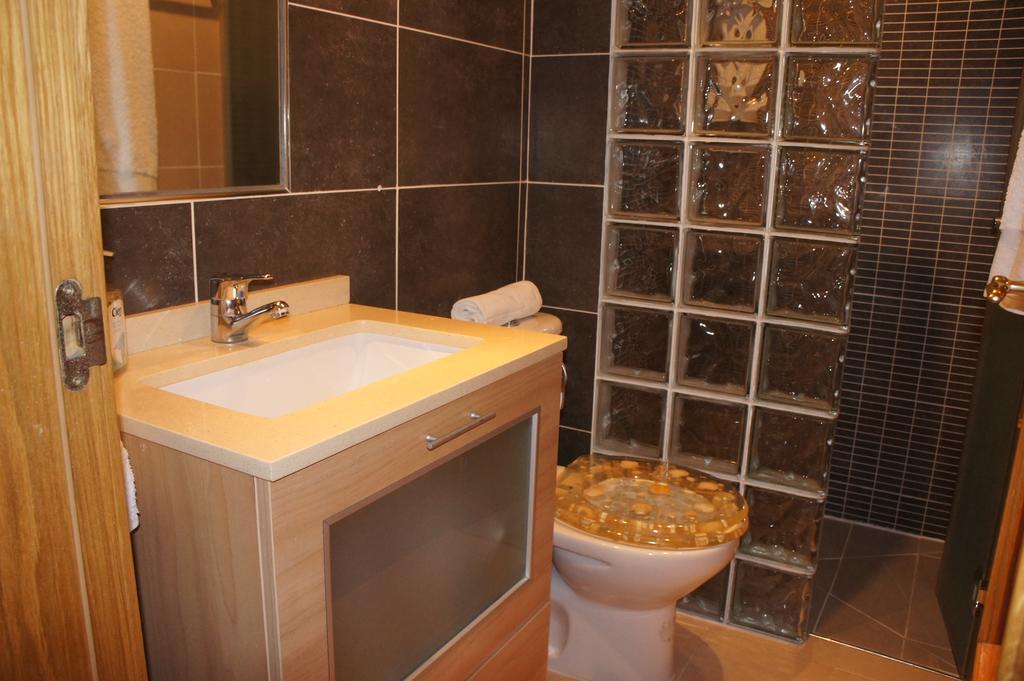 Sunny Apartment Al-Sakia, Quarteira, Vilamoura Bagian luar foto