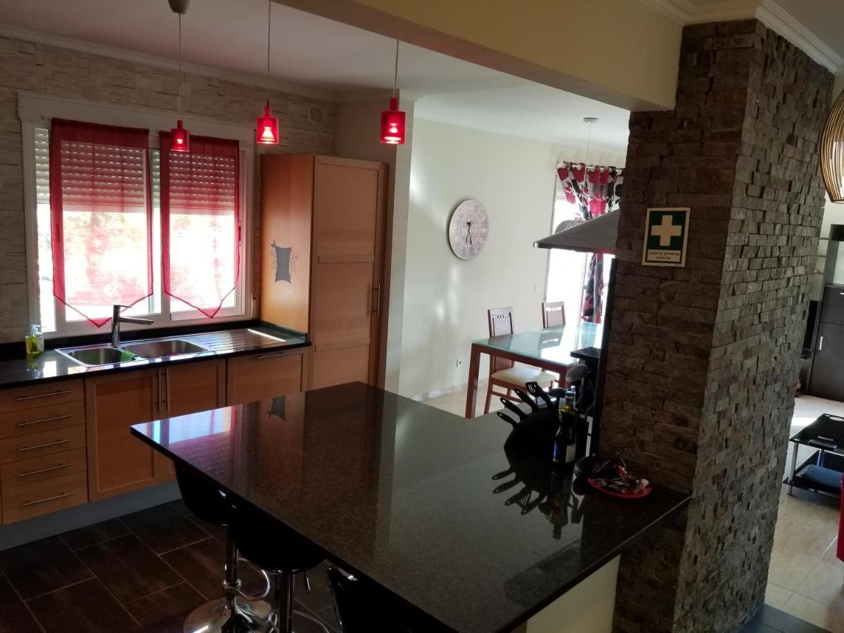 Sunny Apartment Al-Sakia, Quarteira, Vilamoura Bagian luar foto
